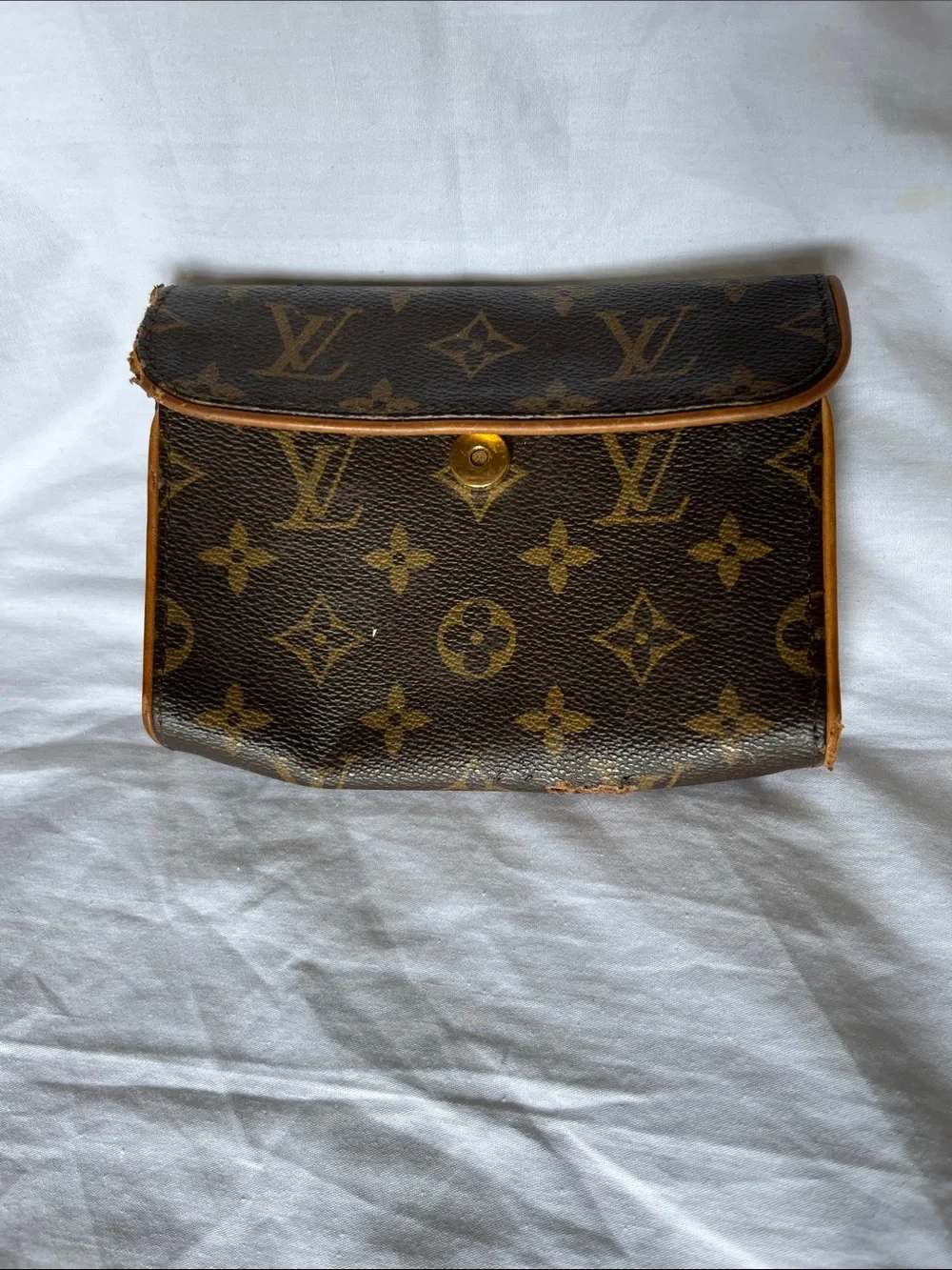 Louis Vuitton Monogram Pochette Florentine in Brown and Green Gold